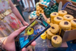 Lush cuts social media